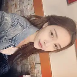 个性美女图片超拽有多少的爱情最后都变成了青春6
