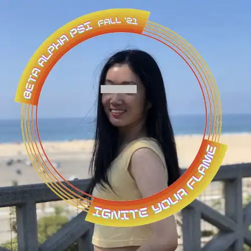 22岁中国学霸女孩,纽约地铁离奇坠轨后去世...