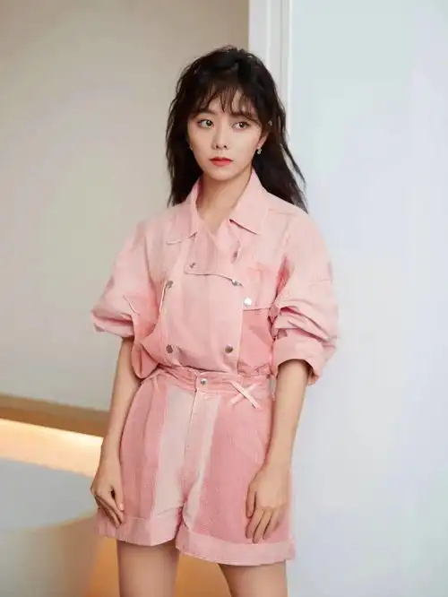 仙气粉色女生头像谭松韵