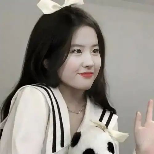 wechat头像女漫头网红