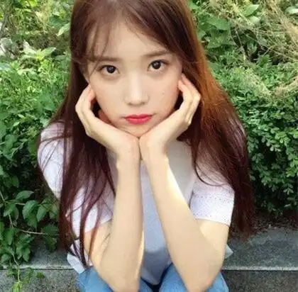 国民女友iu私照纯美可爱,愿这是我的女朋友不是愚人节玩笑