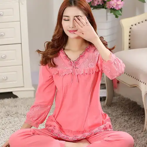 一直都非常的火爆的贵族似女法兰绒睡衣秋冬季,时髦舒适又养眼