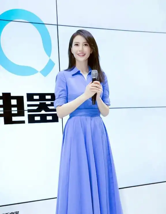 高圆圆的气质搭配火了,看似简单实则暗藏玄机,普通人学起来