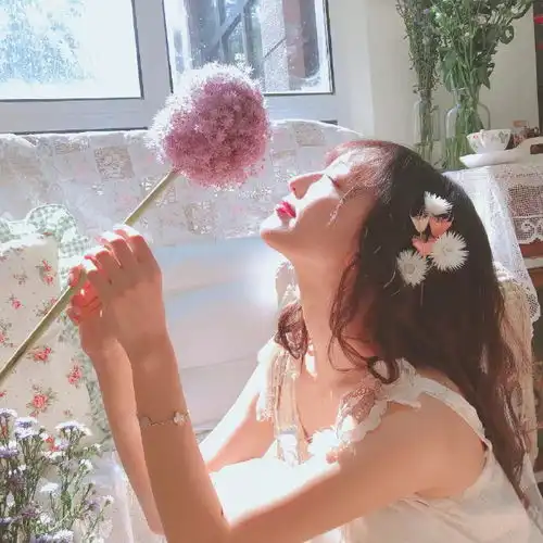 头像因为喜欢你,我的少女心有一万吨