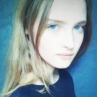 唯美带花女生头像比基尼