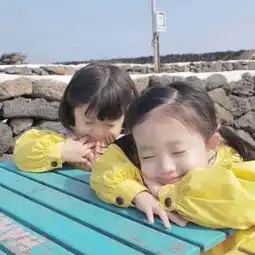 超清超萌小女孩头像骗我