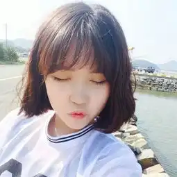 非主流带字头像女短发刘