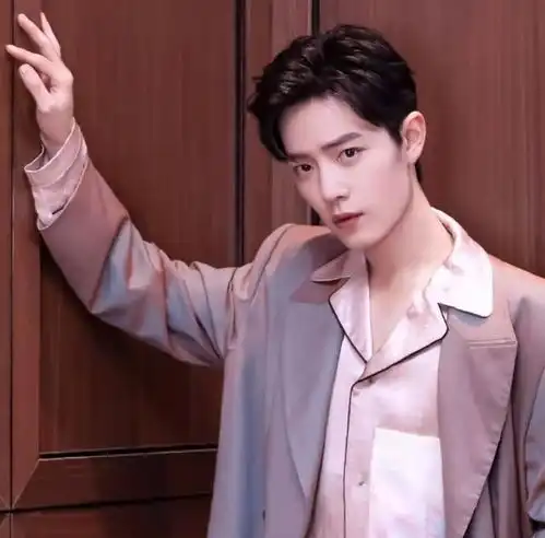 某女星撞衫肖战后续遭品牌方在线打脸太尴尬,不红是有原因的