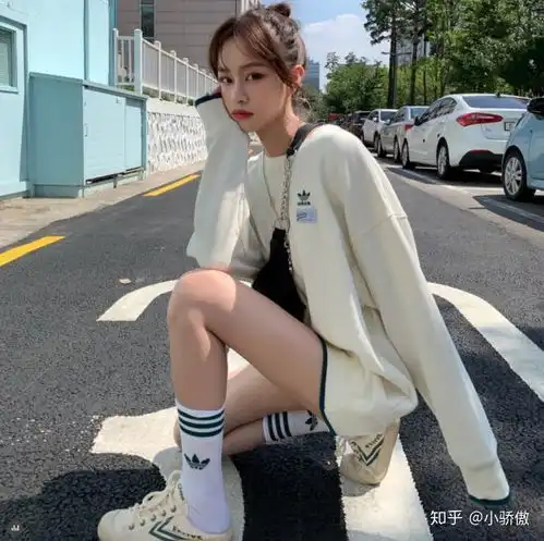 有没有好看的女生卫衣推荐