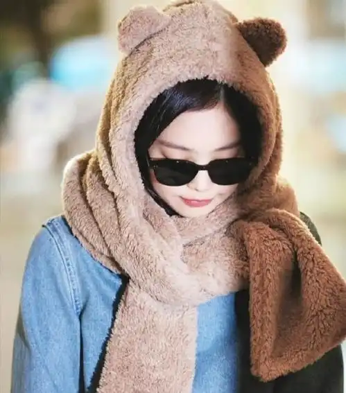 头包脸的女生有多好看不管是戴帽子还是眼镜,都洋气显脸小
