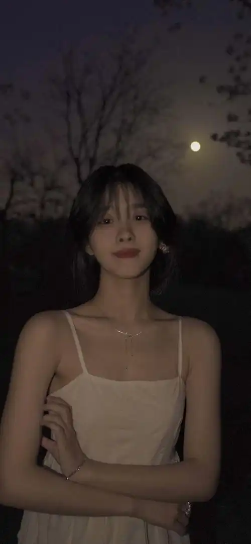 纯欲风美女壁纸丹青桃李出花丛,虽将洁白酬知己