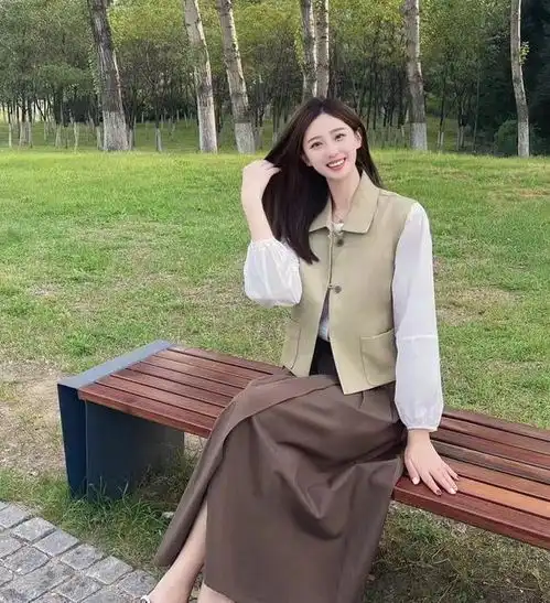 优雅头像简单气质背影