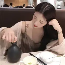 可爱甜美美女头像萌萌哒2018嘟嘴搞怪女生高清大图