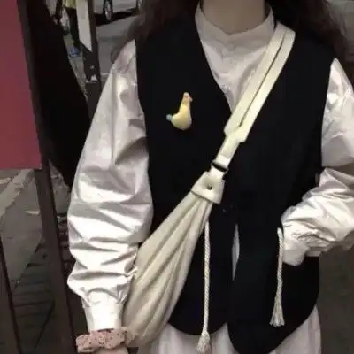 2023最新气质不露脸女生微信头像