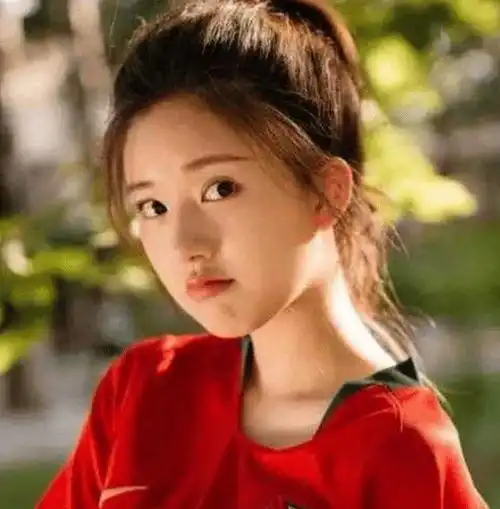 赵露思原来的照片赵露思之前照片