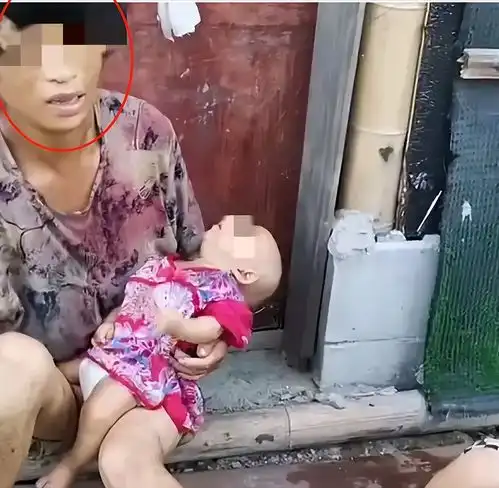 天崩开局3个月大的宝宝,靠白糖水充饥果腹,年仅3月,营养不良奶粉婴儿宝宝母乳白糖水营养不良手机网易网