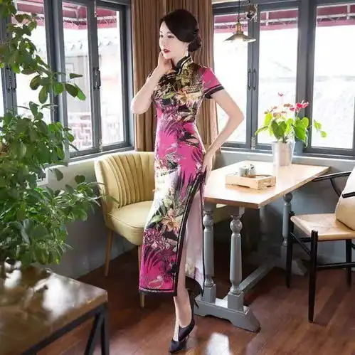 娇花旗袍包裹,炫出如花女人