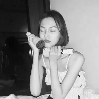 快手女生社会头像黑白伤感青春如此珍贵应当好好浪费