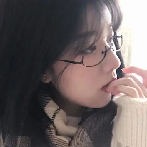 头像一组又纯又欲的女生头像