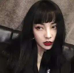 不再随意勉强任何人不再随意迁就任何人小清新气质唯美女生头像