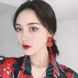 高冷女神都在用的头像羽