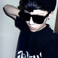 戴墨镜的男生头像微信头像图片大全