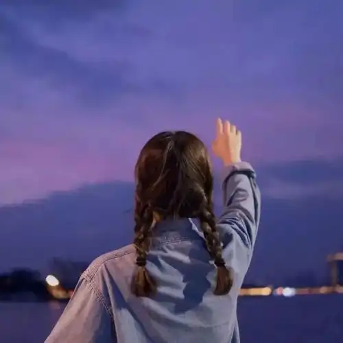 女生头像喜欢你的人不怕麻烦也不忙