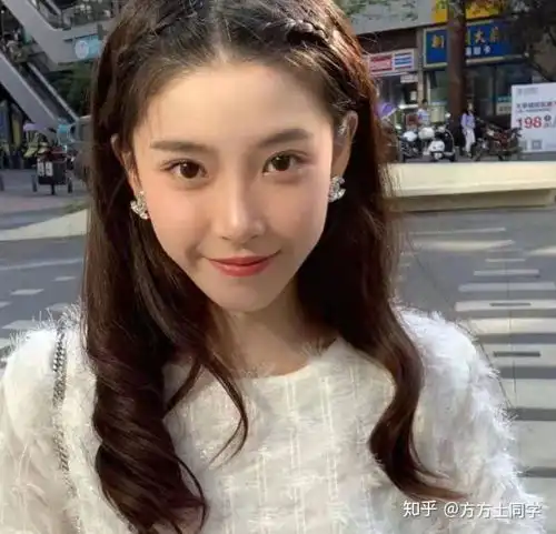 请学习和影视相关的朋友速速点进来,看看别人mv的配色丨赏析iu新歌bluemingmv