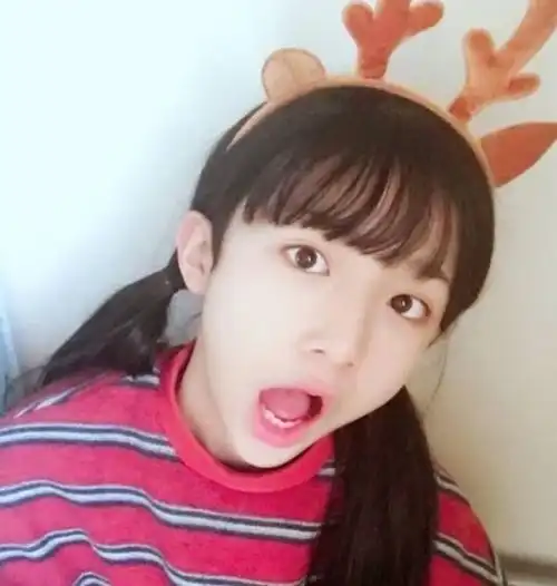 网红艾比转性成功,发文称自己是女孩了,评论区请大家叫她一声小姐姐