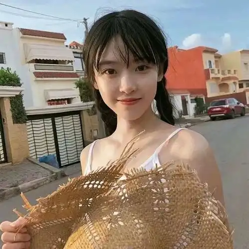 搞笑gif吃了这么多今天才知道方便面是这样做成的