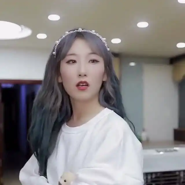 遇到这种好吃懒做的男人,美女竟然这样对付他,网友干得漂亮