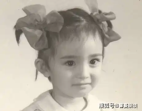 从小美到大的4大女星,杨幂第3,林心如第2,第一美到骨子里