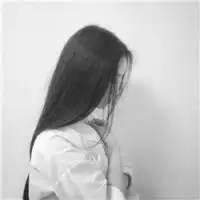 黑白色头像女生背影冷酷