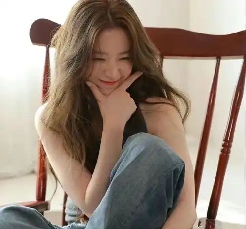 wechat头像女漫头赵粤