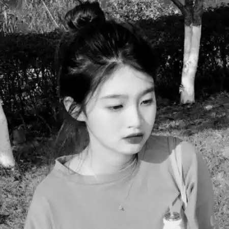 8人qq闺蜜头像黑白,一个人一张分开的