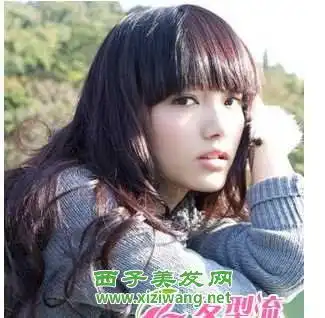 2012流行女孩卷发发型图片