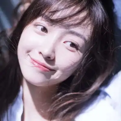 微信头像女高冷黑白快手