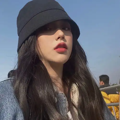 彩虹头像女仙气少女