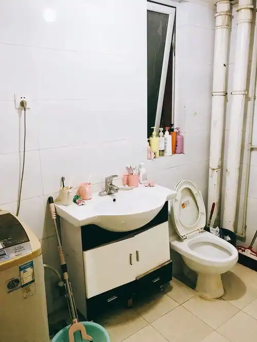 合租招室友限女生莲花新城南苑