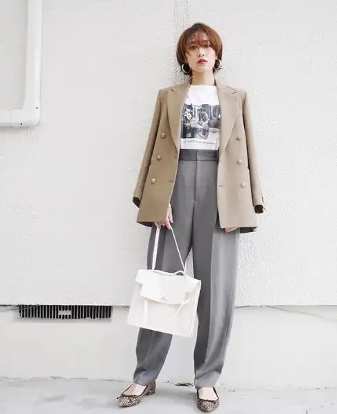 日本轻熟女都学她们穿搭ins超火的人气造型,沉稳又有韵味