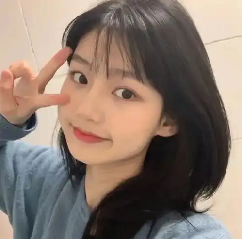 小清新真人女生头像生活是自己的尽情打扮尽情可爱
