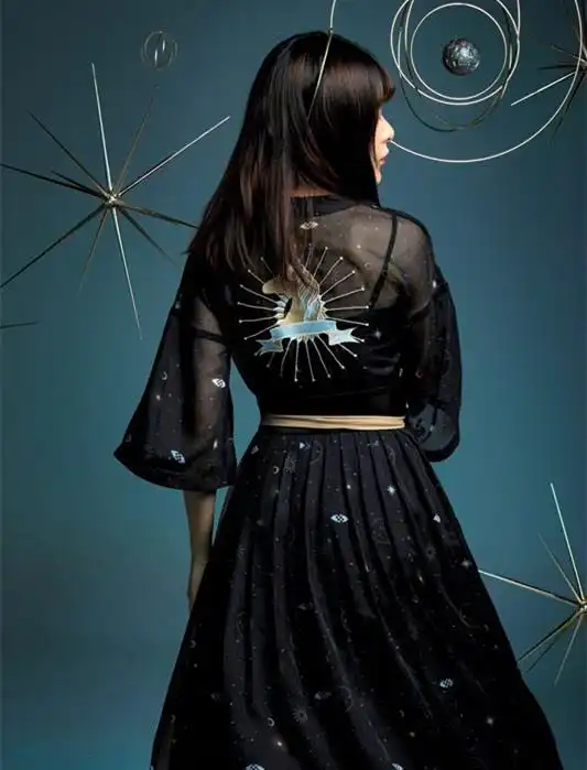 徐娇晒照,从清新女孩到暗黑女生,这模样的她你还喜欢吗