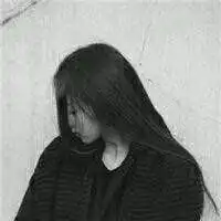 颓废的女生黑白qq头像勿留.