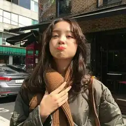 女头十八年温柔他睡在明月楼