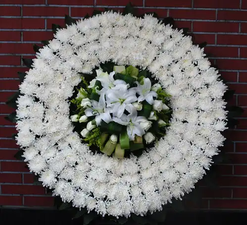 女生头像手捧花花圈