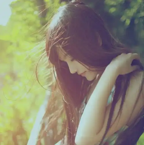 儿媳回家过年给婆婆5万婆婆一个行为,落得人财两空,后悔一生