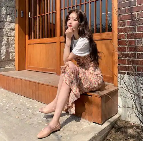 今春流行又纯又欲的连衣裙,穿上秒变小仙女好看到爆