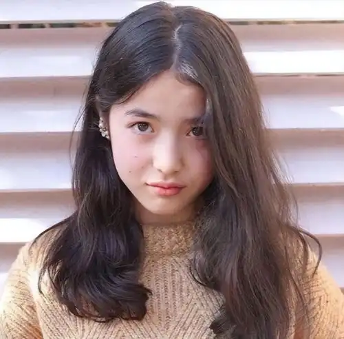 13岁真实女生素颜头像