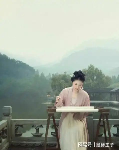 胖女孩穿汉服会很丑从仕女图学穿搭,胖也能穿出无限风情