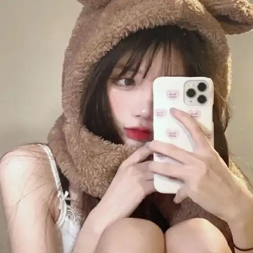 女生头像医生说不要去人多的地方